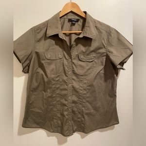 Style & Co Women’s Short Sleeves Blouse Size: 14W Color: Olive Green